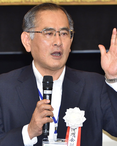 総会閉会挨拶　柳本 勇治副会長（26回生）