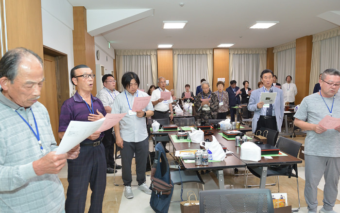 校歌斉唱（県三校歌、御影高校校歌）