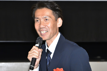 クイズの回答を答える　前田　信　教頭先生