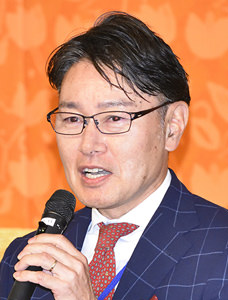 会長挨拶　小林　進　会長　（39回生）