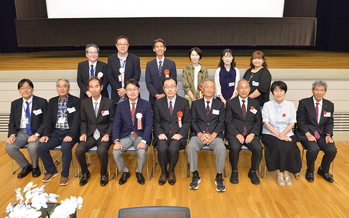 来賓 学校長、教頭、元校長、PTA、学校関係者